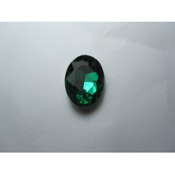 Oval Faceted Glass Cabochon 18 x 25 mm Emerald - 1 pc