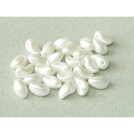 Tulip Petals 4x6 mm Pastel White - 40 pz