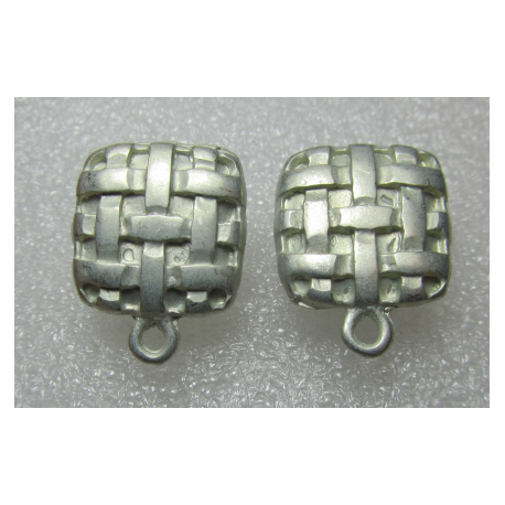 Perno in Zama Quadrato Intrecciato 15x19 mm Color Argento Opaco Sbiancato - 2 pz