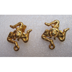 Zamak Trinacria Symbol Ear Stud 21x17 mm Gold Mat Color- 2 pcs