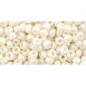 Rocailles Toho 8/0 Opaque-Lustered Navajo White - 10 g