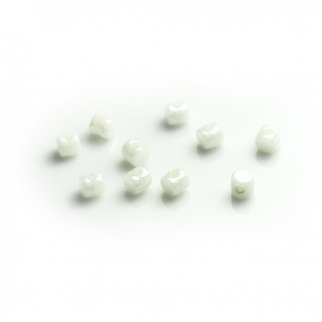 Minos® par Puca® 2,5x3 mm Opaque White Ceramic Look - 5 g