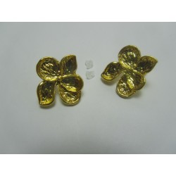 Perno Orecchino Fiore 24x22 mm Color Oro - 2 pz
